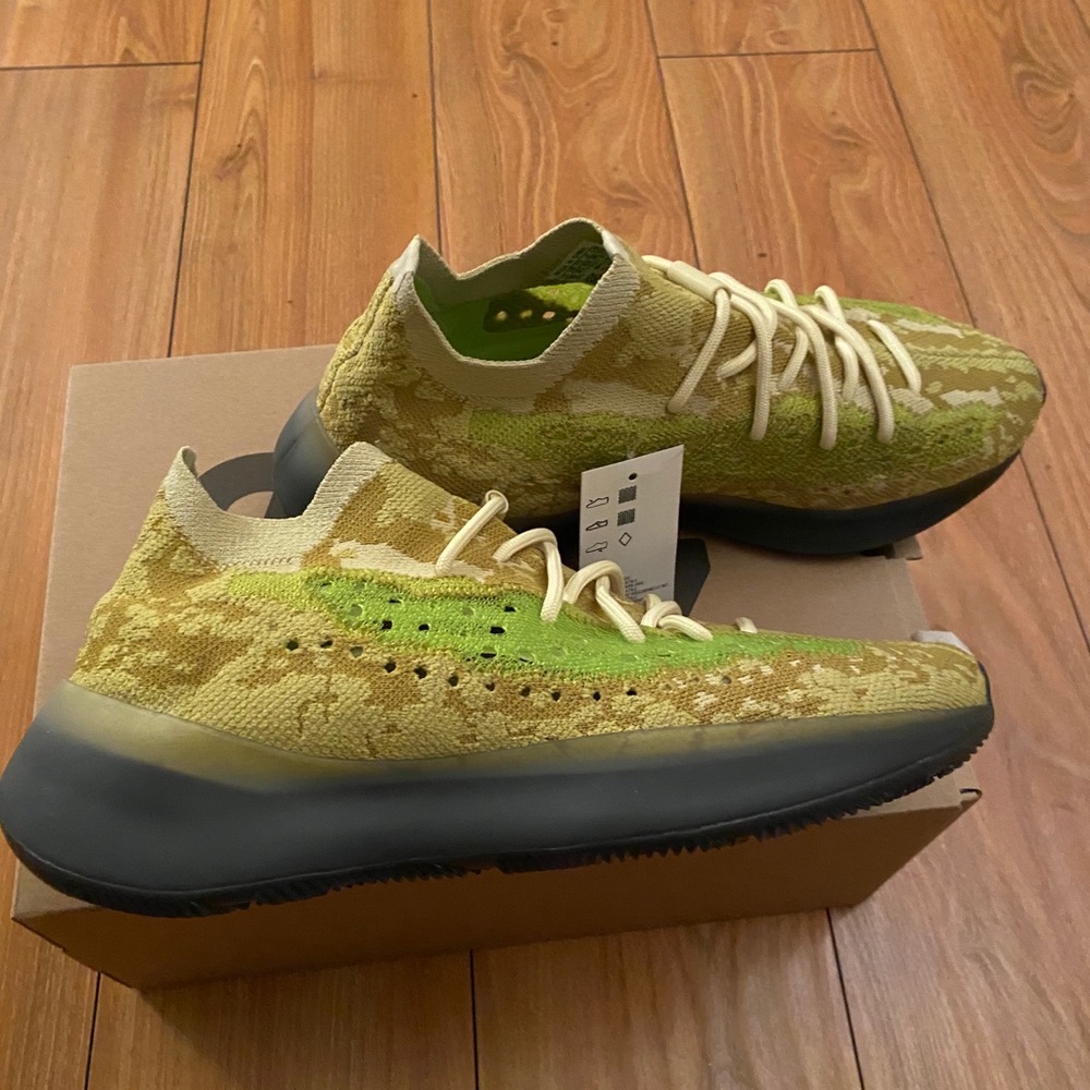 GREEN/NUDE YEEZY BOOST 380s